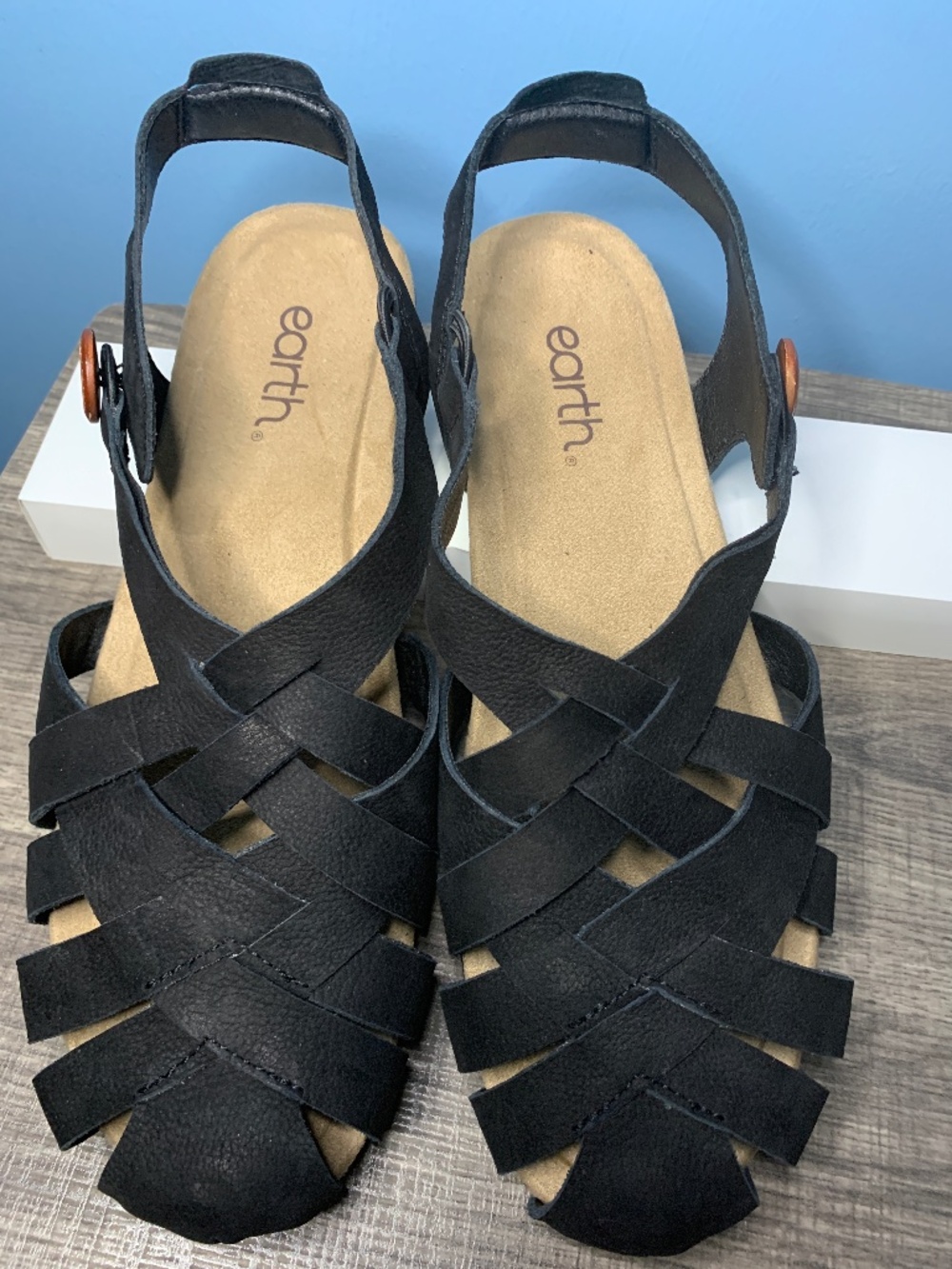 Earth Etbelita Black Sandal